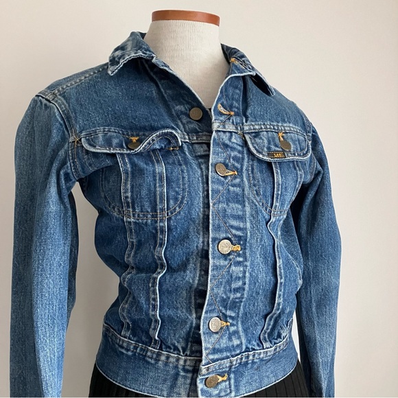 Vintage Cropped Lee Denim Jacket - Picture 9 of 10